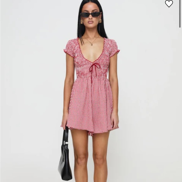 Princess Polly Dresses & Skirts - princess polly gingham playsuit/romper in size 6